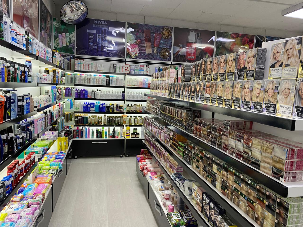 Косметика и краска для волос